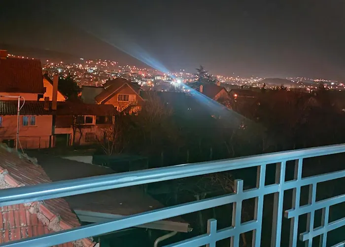 Buku Hill Аранделовац